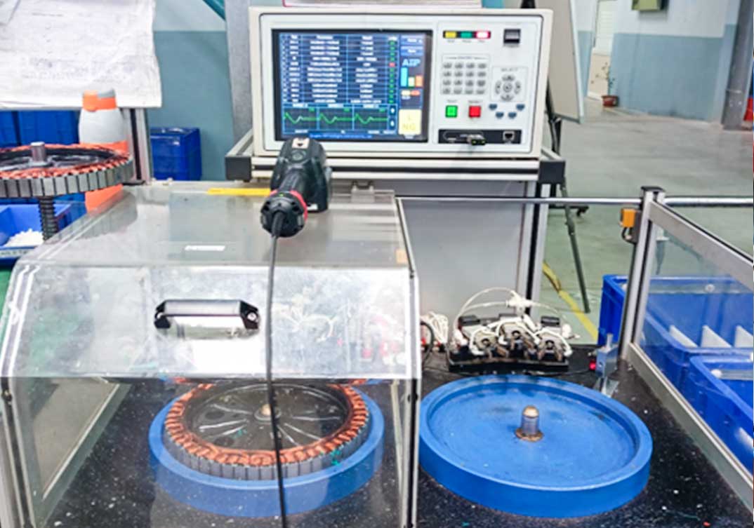 電動車輪轂電機(jī)定子測試臺應(yīng)用現(xiàn)場